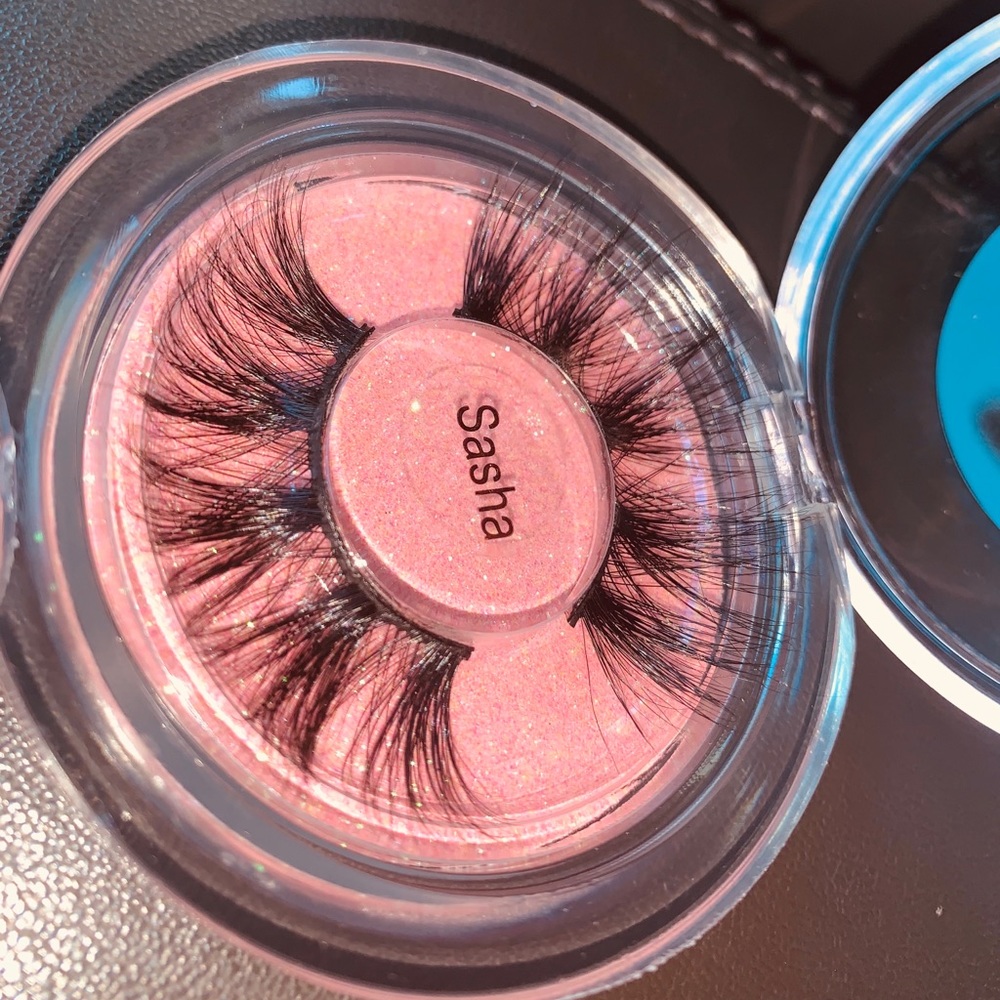 Sasha- Mink eyelashes